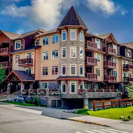 Falcon Crest Lodge 1 Bedroom Condo With Gym & Hot-Tubs & Mountain View Canmore Extérieur photo